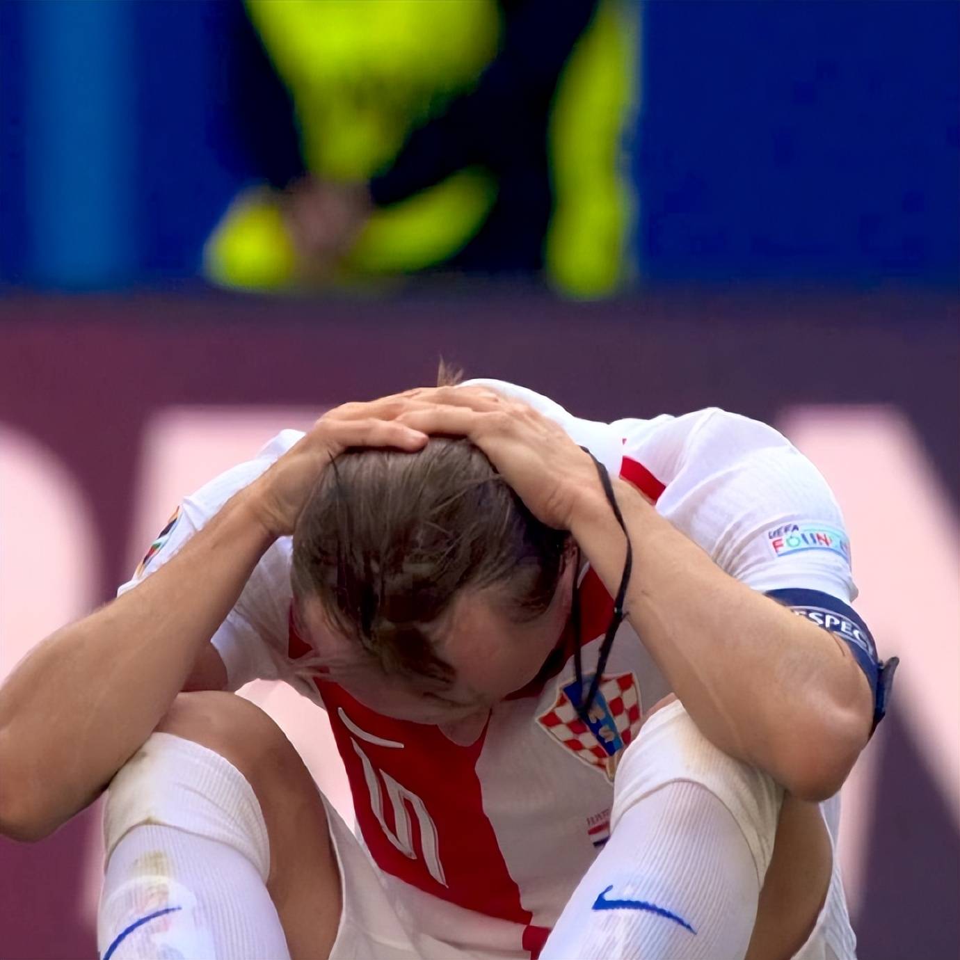 冲刺阶段突围战来临，克里夫兰骑士围绕德国杯绝杀压哨，球迷炸锅，身体对抗强度拉满的简单介绍