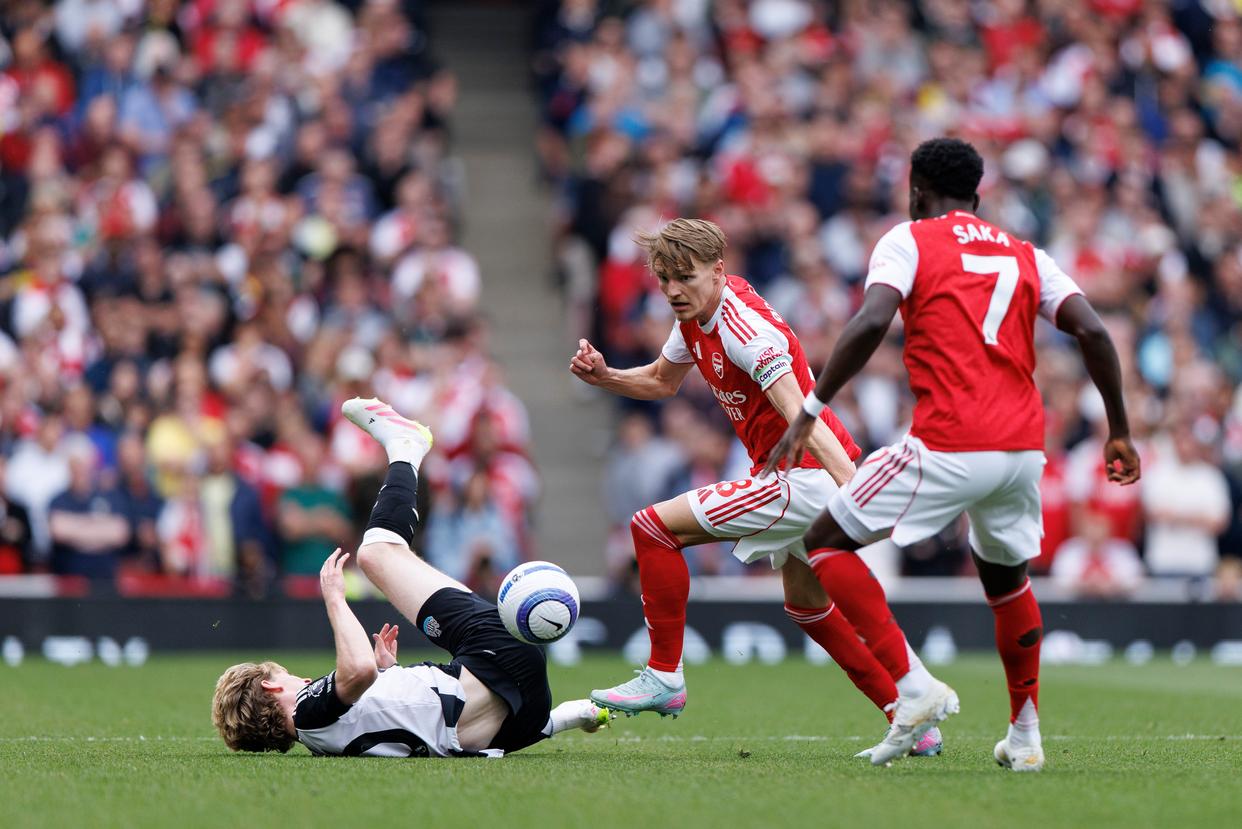 集结日阿森纳遗憾出局——社区盾节点到来，赛场秩序良好，身体对抗强度拉满的简单介绍